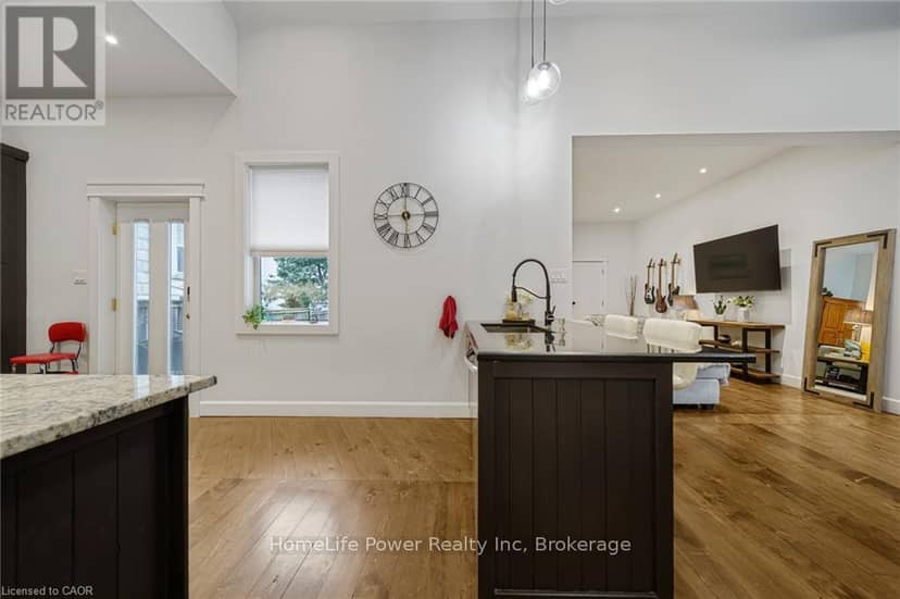 28 Cambridge Street — photo 12 of 39