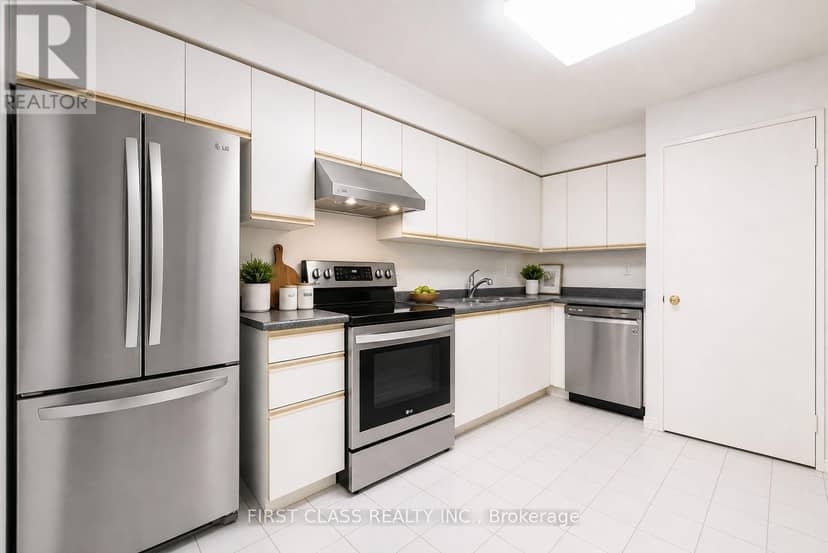 106 - 91 Townsgate Drive, Vaughan, photo 6