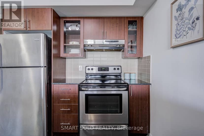 309 - 75 Norman Bethune Avenue — photo 11 of 40