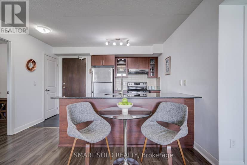 309 - 75 Norman Bethune Avenue — photo 12 of 40