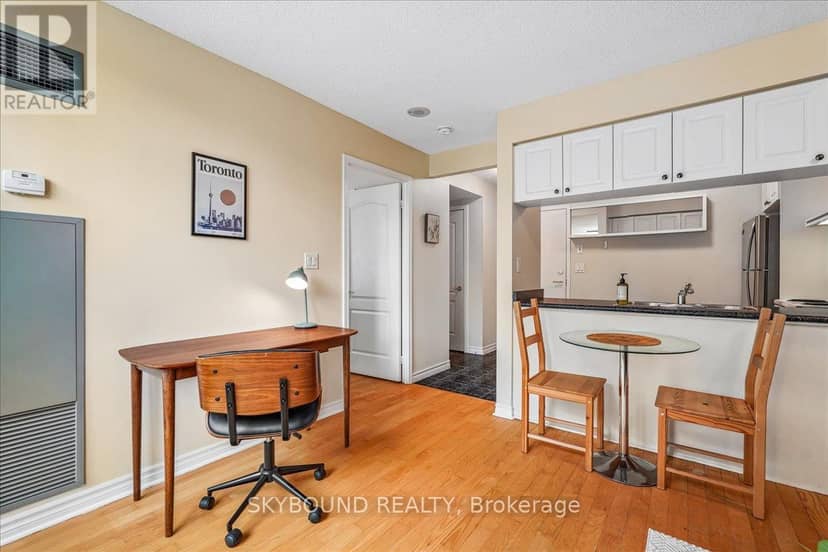 308 - 745 New Westminster Drive — photo 16 of 37