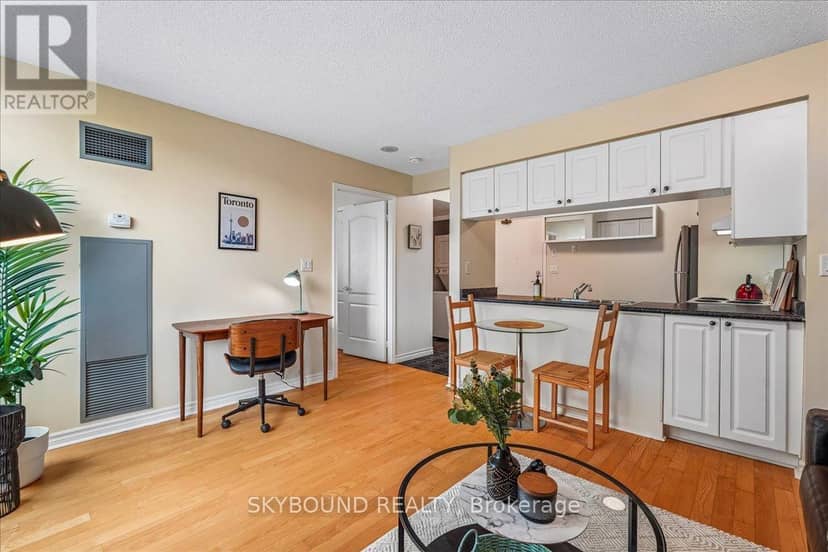 308 - 745 New Westminster Drive — photo 18 of 37