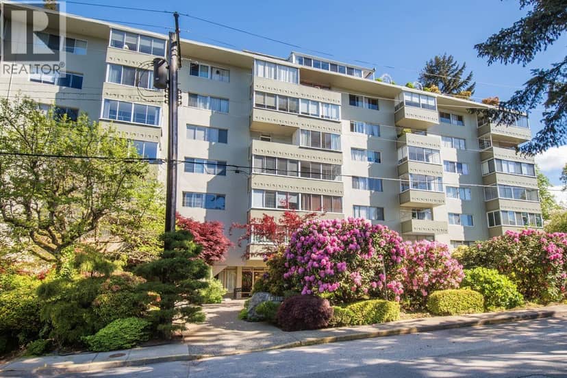 108 1425 ESQUIMALT AVENUE, West Vancouver