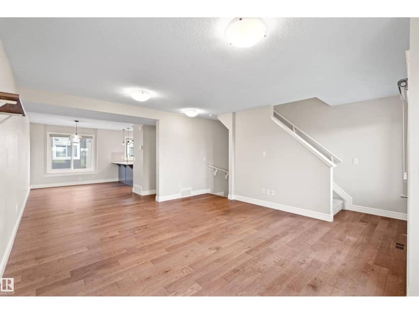 #14 330 Bulyea Rd NW — photo 10 of 40