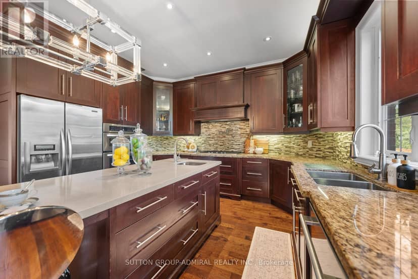 9 Cheshire Drive — photo 12 of 40