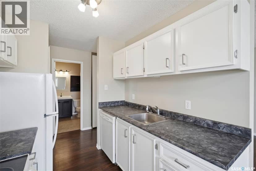 308 203 Tait PLACE — photo 19 of 37