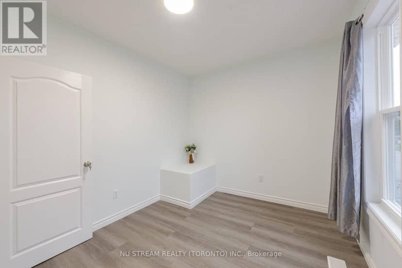 941 Cataraqui Street — photo 16 of 38