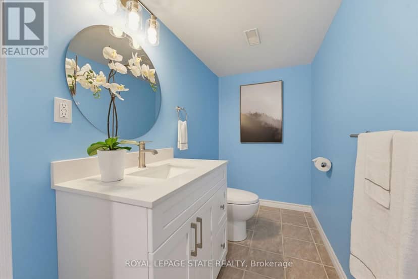 2 - 40 Braemar Avenue — photo 22 of 32