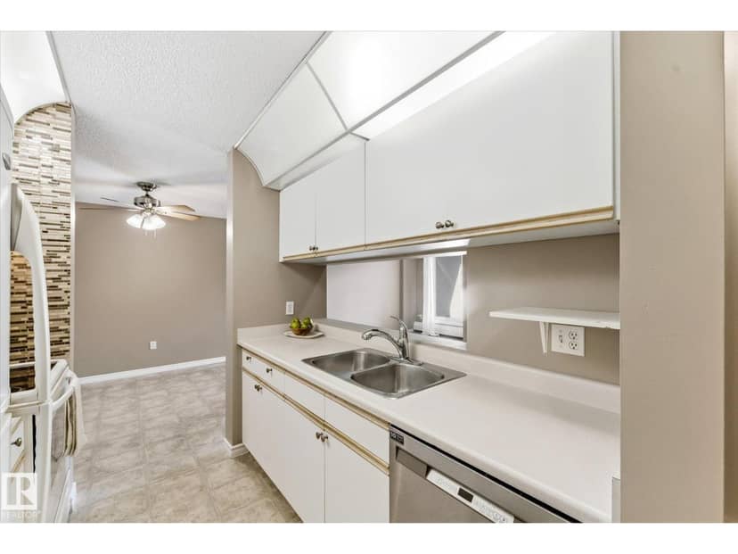 #104 2508 50 ST NW, Edmonton, photo 3