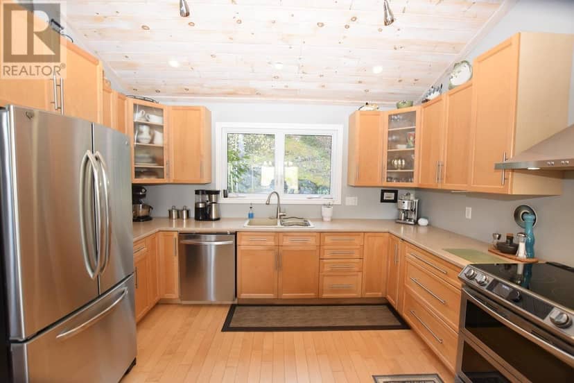 1222 South Ridge Road — photo 15 of 40