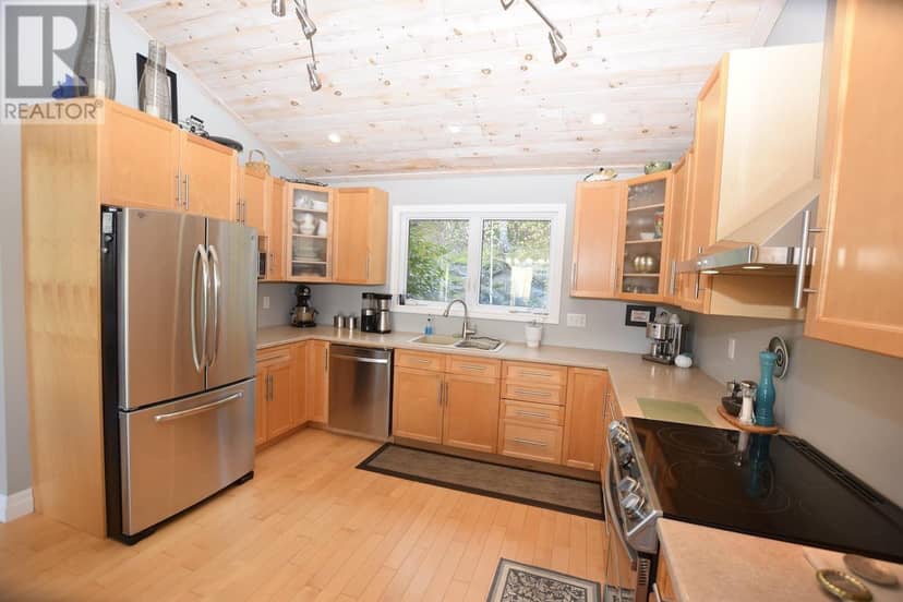 1222 South Ridge Road — photo 16 of 40