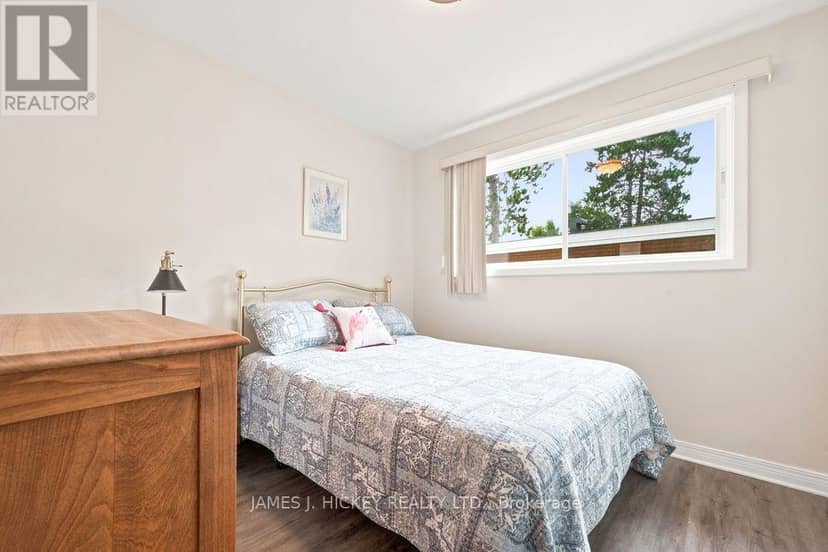 80 Frontenac Crescent — photo 18 of 40