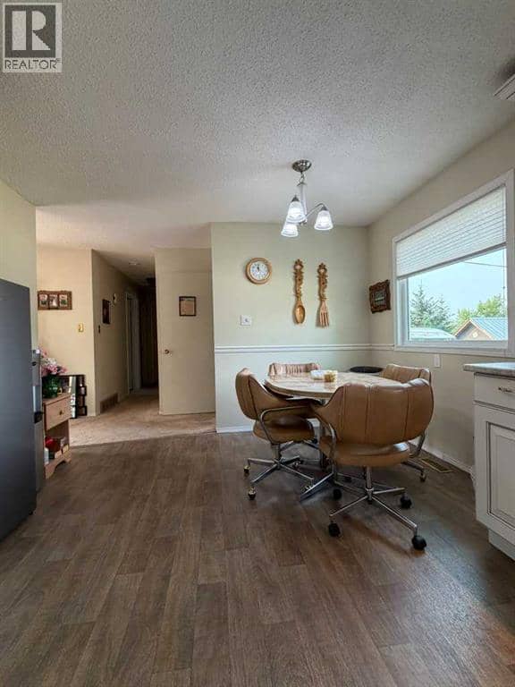 607 6 Avenue, Beaverlodge, photo 7