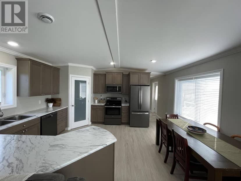 408 FORTUNE COVE Road — photo 4 of 40