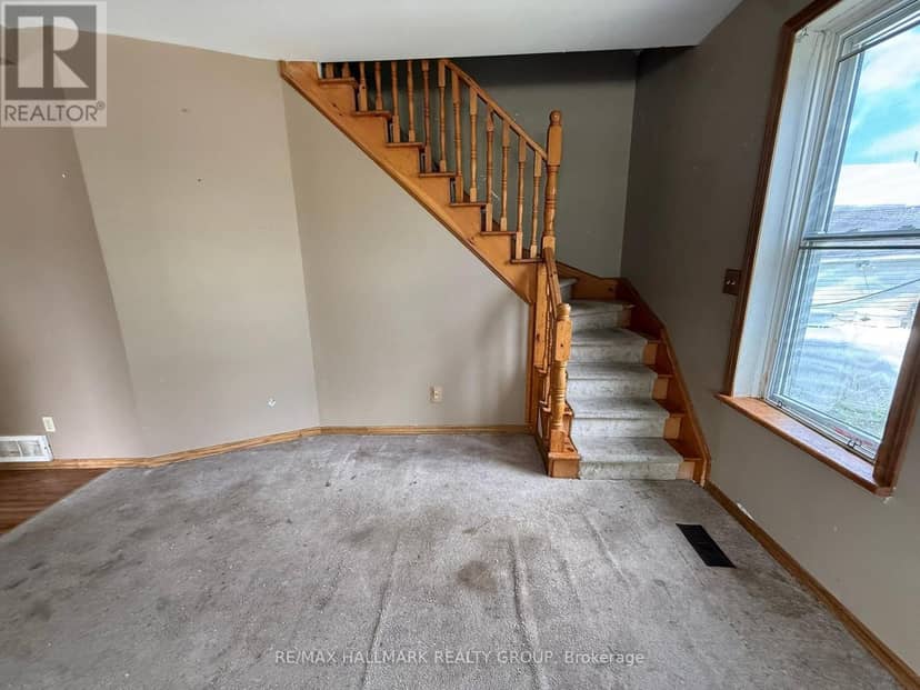 12 Circle Drive S — photo 18 of 24