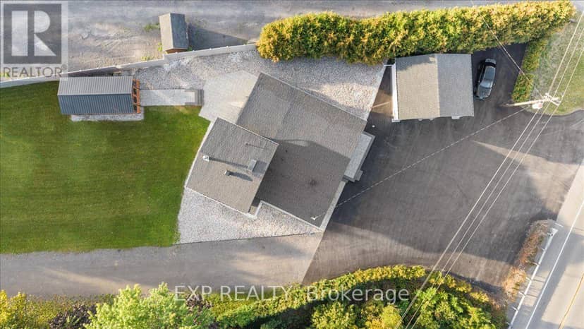 2940 Prince Of Wales Drive — photo 31 of 36