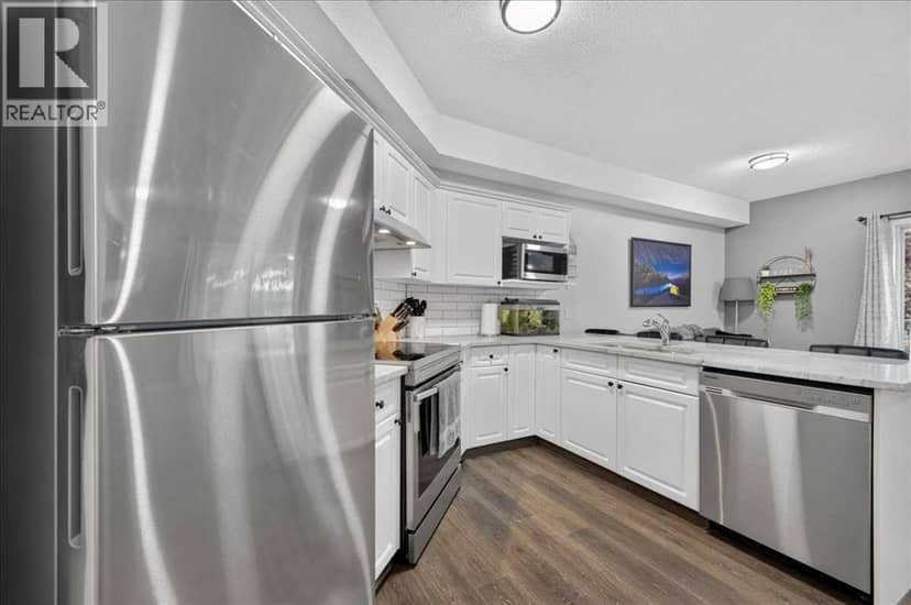 208, 622 56 Avenue SW, Calgary, photo 8