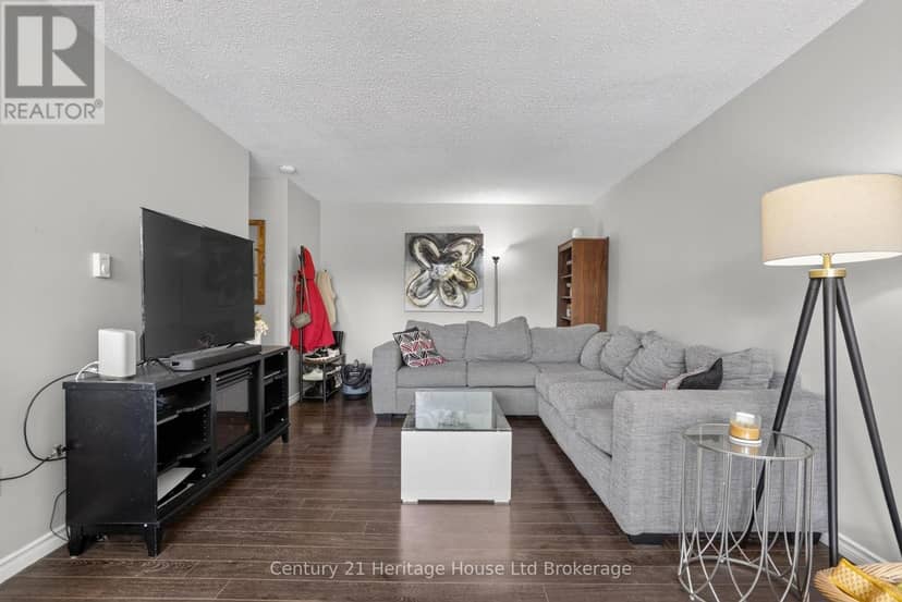 205 - 1445 Huron Street — photo 13 of 22