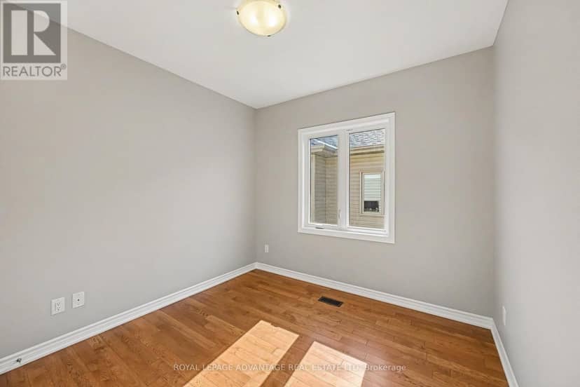 20 Senators Gate — photo 24 of 33