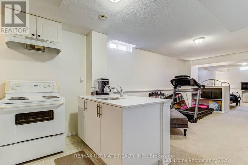 53 Wilshire Drive — photo 16 of 21
