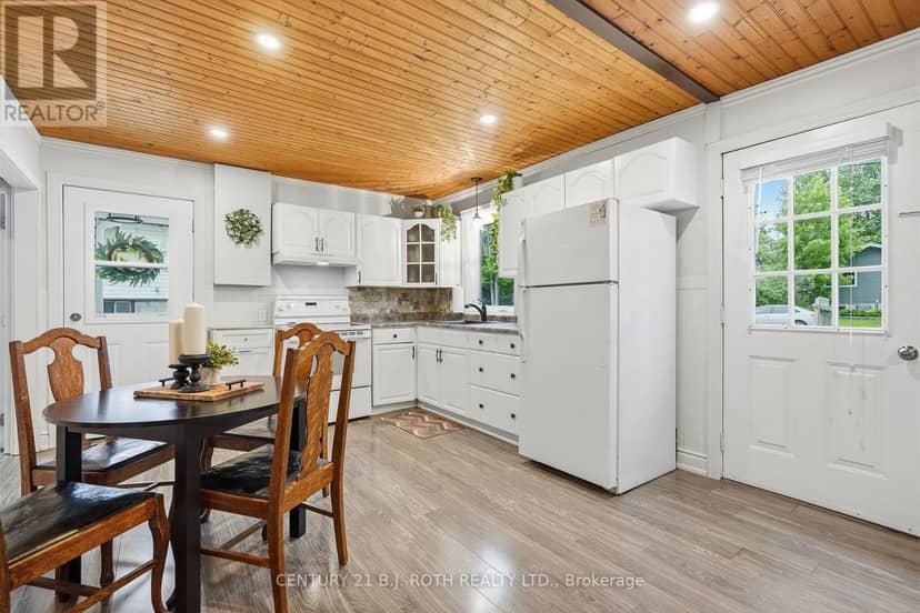 3408 Coronation Avenue, Severn, photo 5