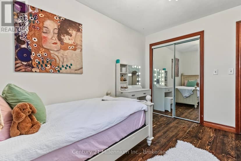 103 Dorena Crescent — photo 28 of 36