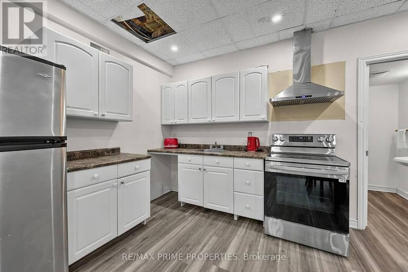20369 Centre Street — photo 28 of 40