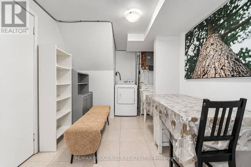 3 - 9 Gosford Boulevard — photo 19 of 26