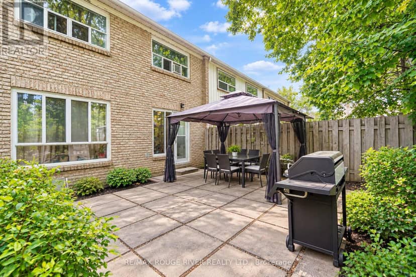 3 - 9 Gosford Boulevard, Toronto, photo 2