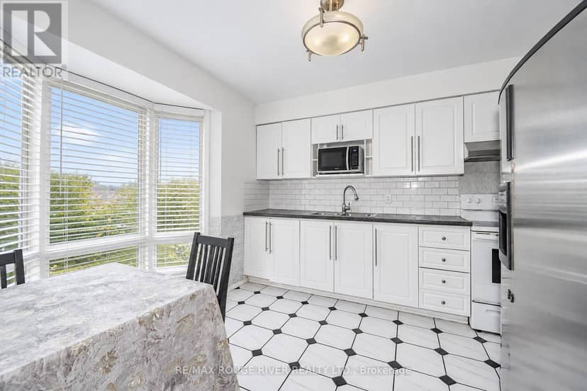 3 - 9 Gosford Boulevard, Toronto, photo 6