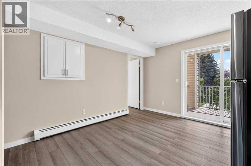 212, 1717 60 Street SE — photo 14 of 37