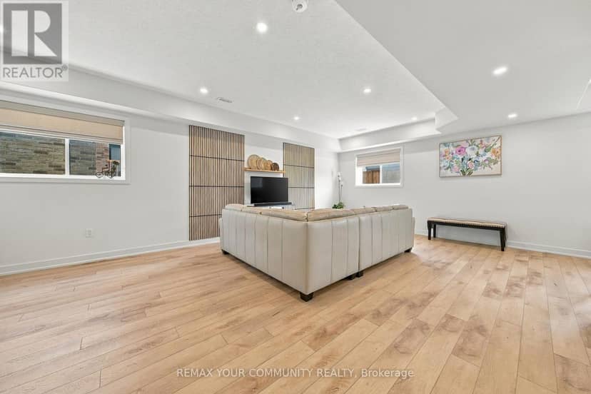71 Uplands Drive — photo 33 of 40