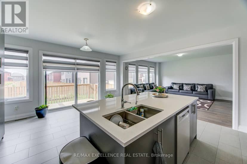 1080 Edinburgh Drive — photo 18 of 40