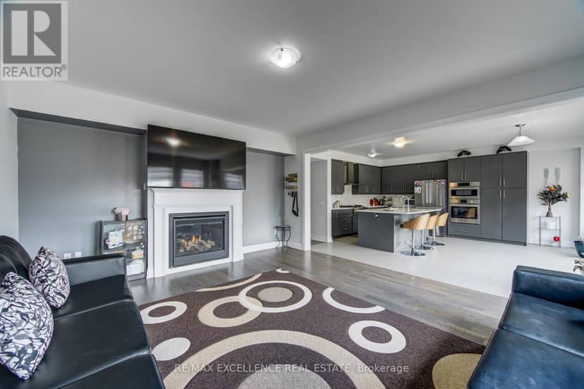1080 Edinburgh Drive — photo 21 of 40