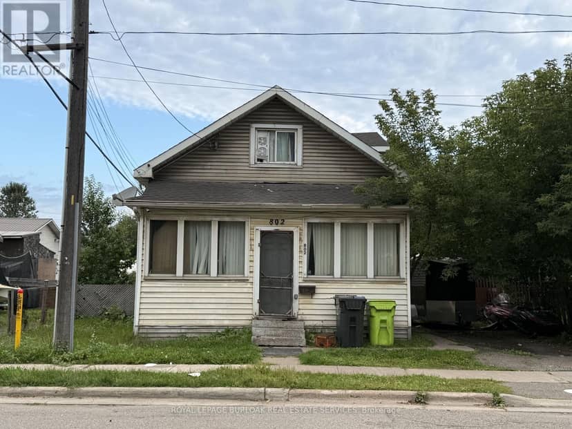 802 Bonney Street, Sault Ste. Marie
