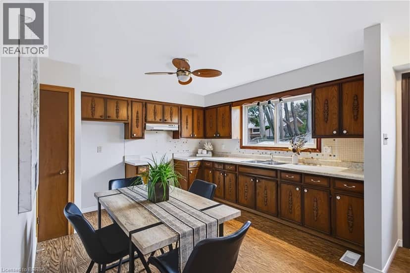 33 COACHWOOD Road, Brantford, photo 8