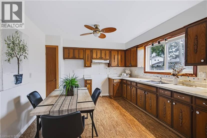 33 COACHWOOD Road, Brantford, photo 7