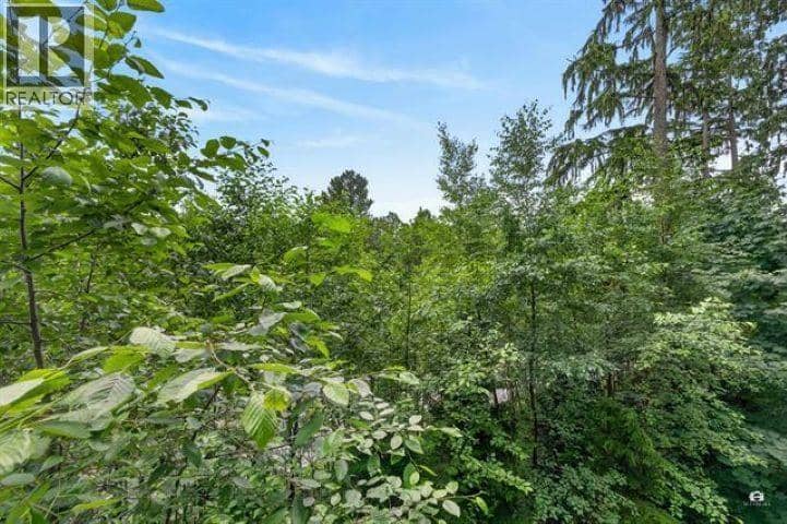 104 8940 University Crescent, Burnaby, photo 4