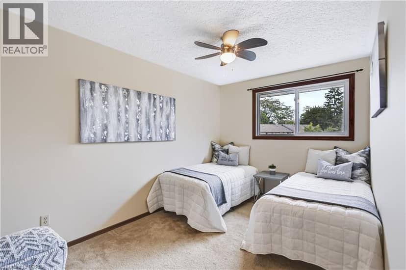 35 COACHWOOD Road — photo 14 of 33