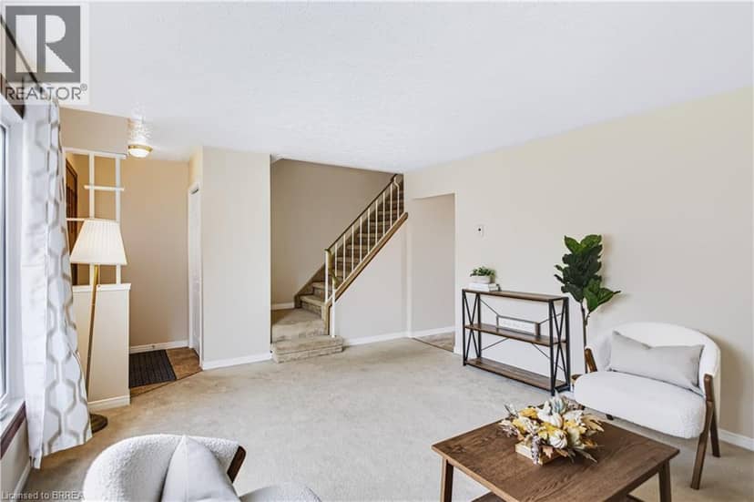 35 COACHWOOD Road, Brantford, photo 5