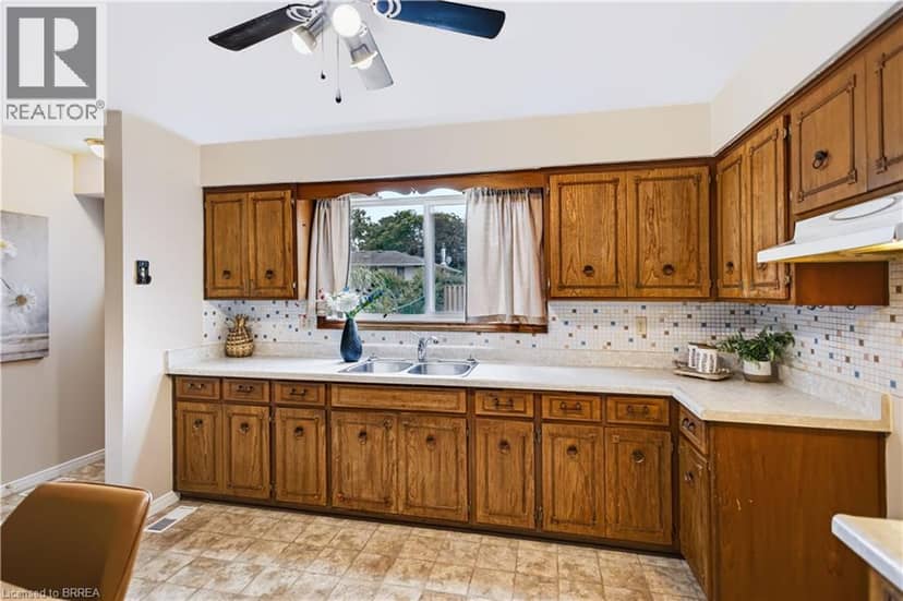 35 COACHWOOD Road, Brantford, photo 8