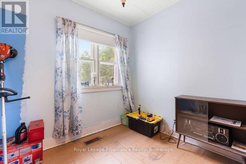 294 Moira Street E — photo 26 of 40