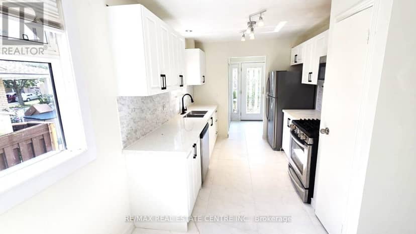 20 Ainsworth Street — photo 6 of 31