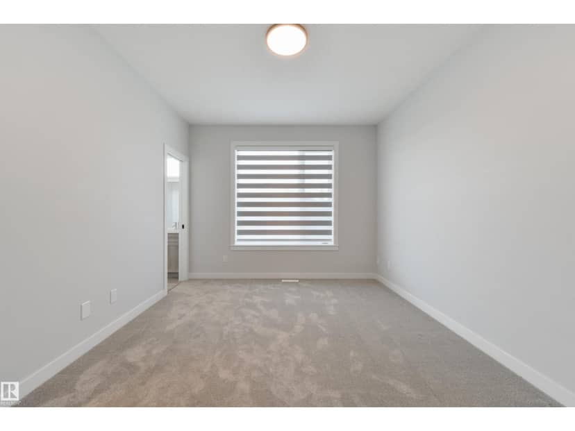 8313 76 AV NW — photo 27 of 40