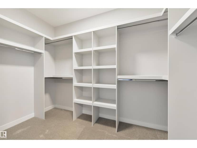 8313 76 AV NW — photo 30 of 40