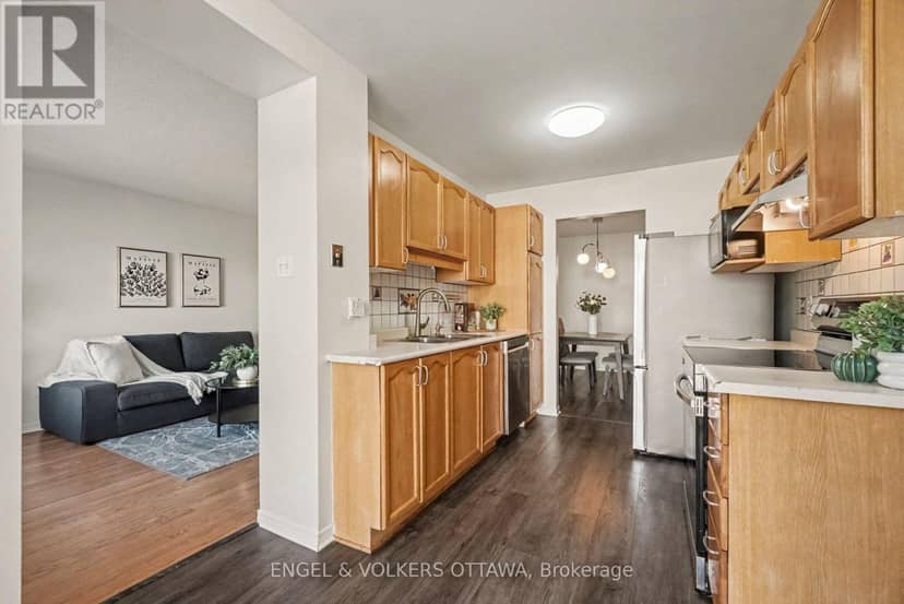 Listing 30317567 — photo 11 of 28