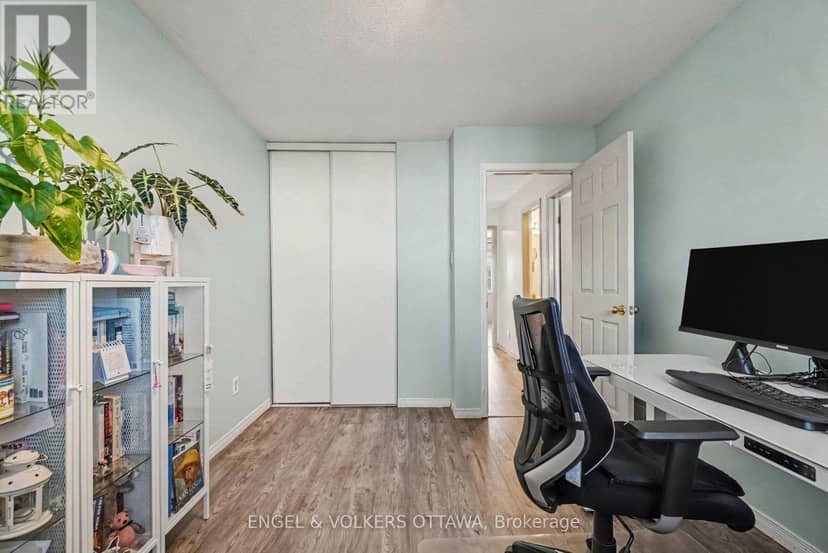 Listing 30317567 — photo 17 of 28