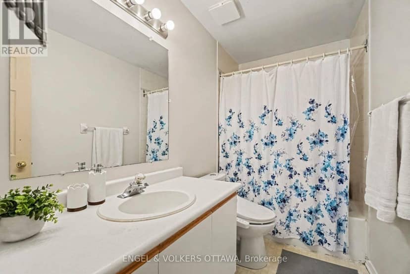 Listing 30317567 — photo 18 of 28