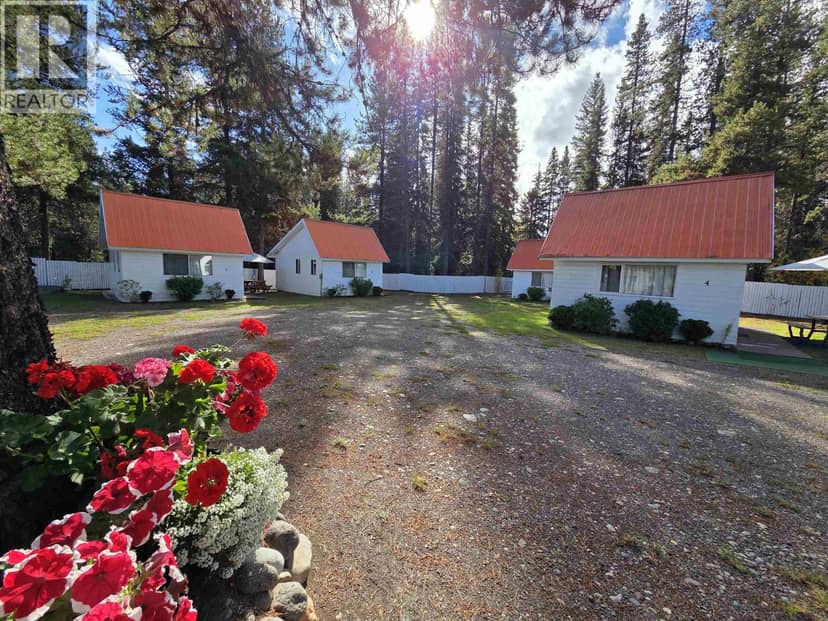 21741 HAMLET FRONTAGE ROAD, Topley