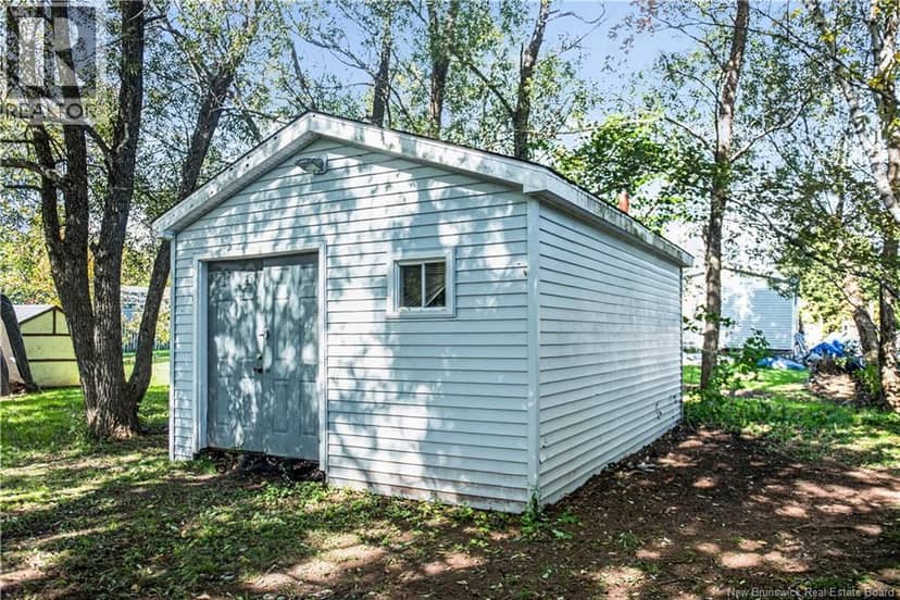12 Allain Street — photo 4 of 21